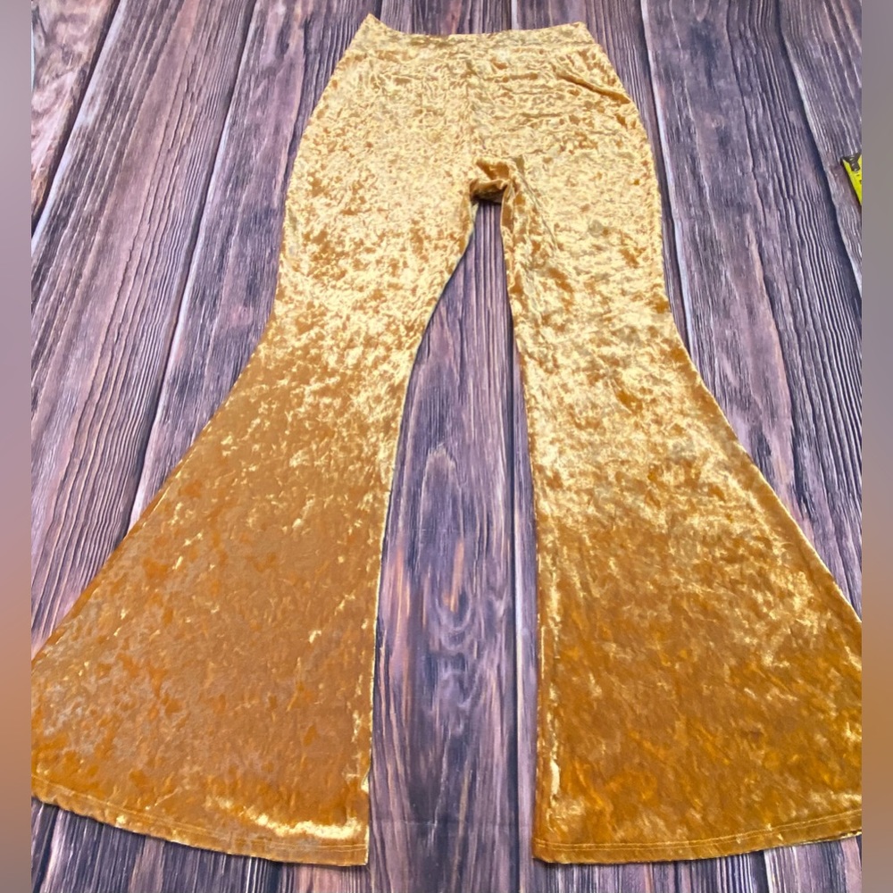Gold Crushed Velvety Style Great Condition Hems are fine Stretchy Palazzo. XL